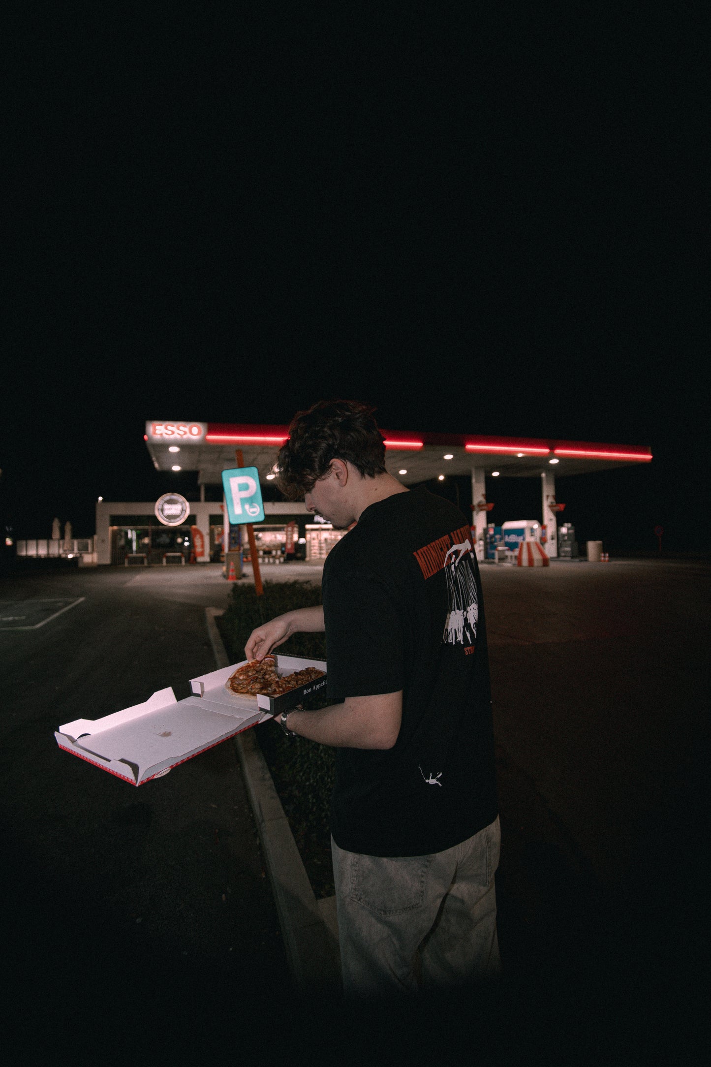 MIDNIGHT MADNESS TEE (BLACK FRIDAY EXCLUSIVE)