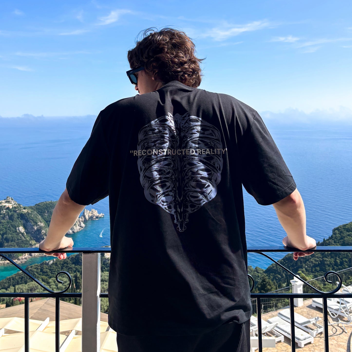 RECONSTRUCTED REALITY TEE BLACK