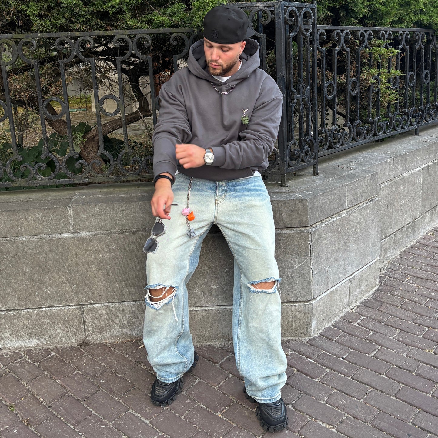 DISTRESSED DOG WALKER HOODIE