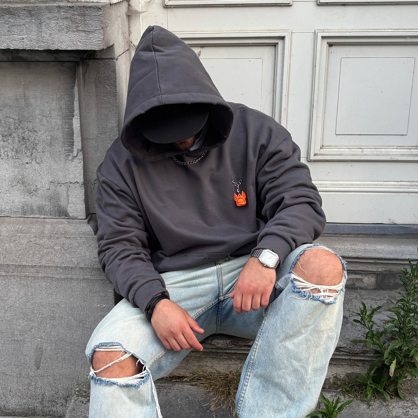 DISTRESSED DOG WALKER HOODIE